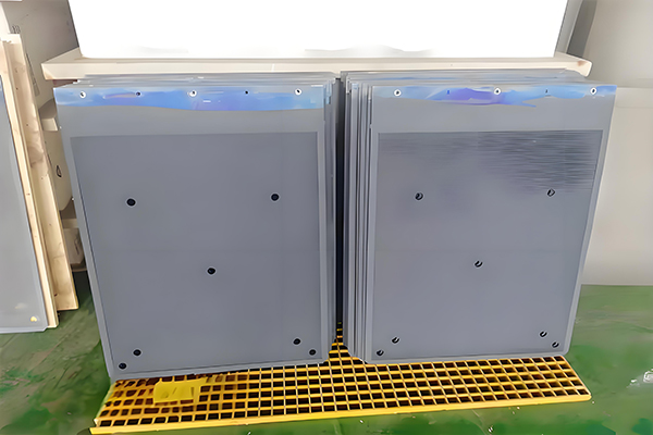 Titanium based lead dioxide anode for wet metallurgy